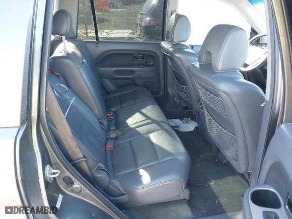 2008 Honda Pilot EX-L with VIN 5FNYF28518B006058, listed as a IAAI auction lot 41425424 with 230,006 mi miles. Bid and sale history available at carsss.com. Image 8.