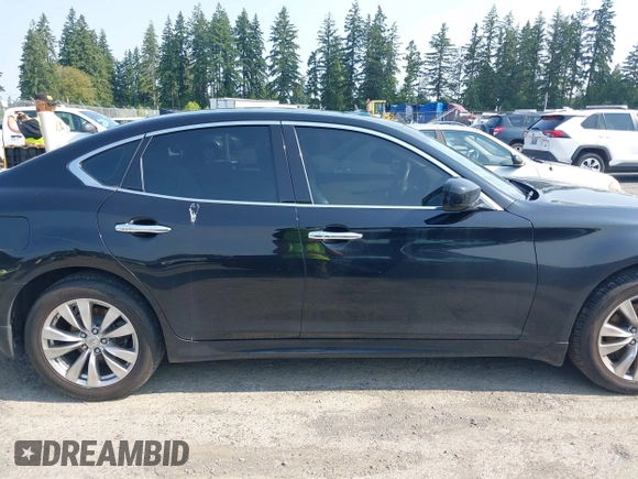 2012 Infiniti M with VIN JN1BY1AR4CM396129, listed as a IAAI auction lot 42555601 with 131,852 mi miles and . Bid and sale history available at DreamBid. Image 13.