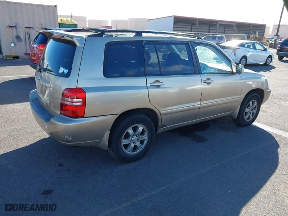 2007 Toyota Highlander with VIN JTEGD21A770159397, listed as a IAAI auction lot 41268522 with 149,881 mi miles. Bid and sale history available at carsss.com. Image 4.