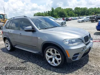 2012 BMW X5 35i с VIN 5UXZV4C50CL754833, выставлен на аукционе IAAI как лот 42501462 с пробегом 195 013 миль миль и . История ставок и продаж доступна на DreamBid. Изображение 1.