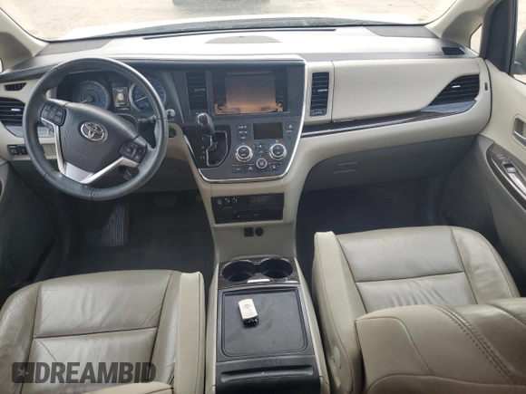 2017 Toyota Sienna XLE Auto Access Seat z VIN 5TDYZ3DC1HS855359, wystawiony jako Copart lot #54170315 z przebiegiem 129 570 mil mil oraz Szkoda całkowita • Salvage title. Historia ofert i sprzedaży dostępna na DreamBid. Obrazek 8.