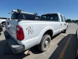 2011 Ford F-250 XL z VIN 1FT7W2B61BEA31399, wystawiony jako IAAI lot #42562403 z przebiegiem 229 083 mil mil oraz . Historia ofert i sprzedaży dostępna na DreamBid. Obrazek 1.