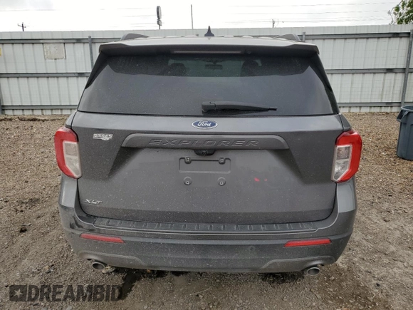 2022 Ford Explorer XLT z VIN 1FMSK7DH6NGB37062, wystawiony jako Copart lot #51503605 z przebiegiem 55 932 mil mil oraz Szkoda całkowita • Salvage title. Historia ofert i sprzedaży dostępna na DreamBid. Obrazek 6.