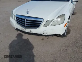 2010 Mercedes-Benz E 350 Luxury с VIN WDDHF5GB8AA027213, выставлен на аукционе IAAI как лот 41348612 с пробегом 183 737 миль миль и . История ставок и продаж доступна на DreamBid. Изображение 6.