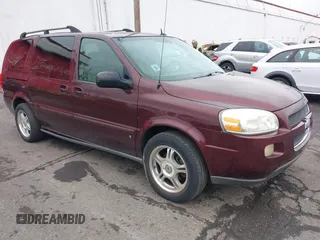 2008 Chevrolet Uplander LT w/1LT with VIN 1GNDV33W08D188227, listed as a IAAI auction lot 41489557 with 163,725 mi miles. Bid and sale history available at carsss.com. Image 1.