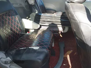 2014 Toyota Sienna L with VIN 5TDZK3DC8ES476153, listed as a IAAI auction lot 41462668 with 999,999 mi miles. Bid and sale history available at carsss.com. Image 8.