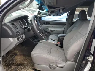 2013 Toyota Tacoma with VIN 3TMLU4EN4DM115071, listed as a Copart auction lot 45423005 with 130,792 mi miles and Salvage Title. Bid and sale history available at DreamBid. Image 7.