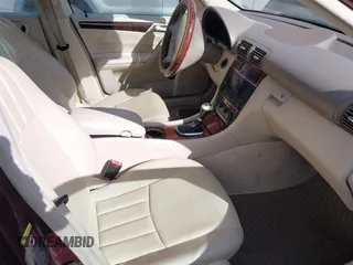 2006 Mercedes-Benz C 280 Luxury с VIN WDBRF54HX6A901980, выставлен на аукционе IAAI как лот 41437202 с пробегом Не указан миль и . История ставок и продаж доступна на DreamBid. Изображение 5.