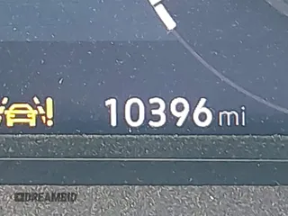 2024 Volkswagen Atlas SE z VIN 1V2JE2CA1RC252078, wystawiony jako IAAI lot #42061482 z przebiegiem 10 396 mil mil oraz . Historia ofert i sprzedaży dostępna na DreamBid. Obrazek 16.