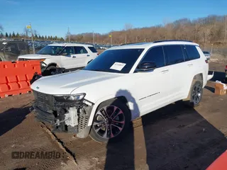 2021 Jeep Grand Cherokee Overland with VIN 1C4RJKDG3M8204967, listed as a IAAI auction lot 41744813 with 37,297 mi miles and . Bid and sale history available at DreamBid. Image 2.