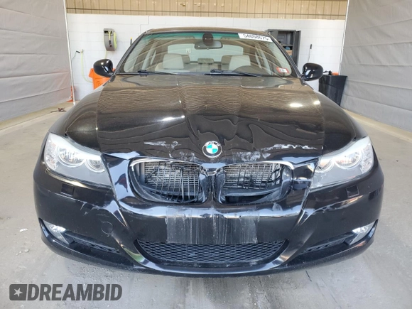 2011 BMW 3 Series 328i xDrive z VIN WBAPK5C55BF123867, wystawiony jako Copart lot #54008675 z przebiegiem 136 222 mil mil oraz Szkoda całkowita • Salvage title. Historia ofert i sprzedaży dostępna na DreamBid. Obrazek 5.
