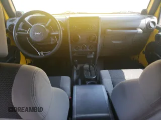 2007 Jeep Wrangler X z VIN 1J4GA39107L229841, wystawiony jako Copart lot #59998895 z przebiegiem 191 089 mil mil oraz Czysty tytuł • Clean title. Historia ofert i sprzedaży dostępna na DreamBid. Obrazek 8.