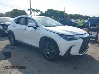 2024 Lexus NX 350 Premium z VIN JTJGGCEZ5R5008594, wystawiony jako IAAI lot #41643849 z przebiegiem 13 519 mil mil oraz . Historia ofert i sprzedaży dostępna na DreamBid. Obrazek 1.