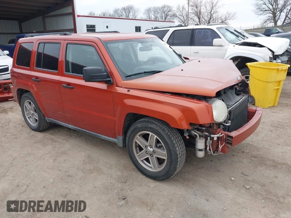 2008 Jeep Patriot Sport z VIN 1J8FT28W58D547879, wystawiony jako IAAI lot #41964758 z przebiegiem 97 941 mil mil oraz . Historia ofert i sprzedaży dostępna na DreamBid. Obrazek 1.