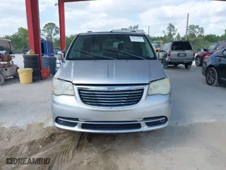 2011 Chrysler Town & Country Touring-L with VIN 2A4RR8DG5BR758678, listed as a IAAI auction lot 42075319 with 184,906 mi miles. Bid and sale history available at carsss.com. Image 12.
