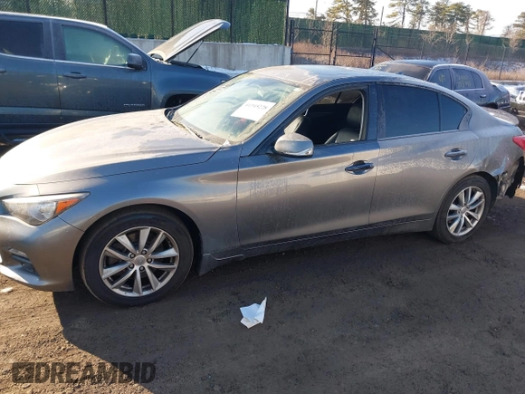 2015 Infiniti Q50 Premium z VIN JN1BV7AR2FM423666, wystawiony jako IAAI lot #41345228 z przebiegiem 67 027 mil mil oraz . Historia ofert i sprzedaży dostępna na DreamBid. Obrazek 14.