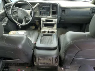 2006 Chevrolet Silverado 3500 DRW Wrk Trk with VIN 1GCJK33286F132975, listed as a Copart auction lot 51809294 with 242,451 mi miles and Salvage Title. Bid and sale history available at carsss.com. Image 8.