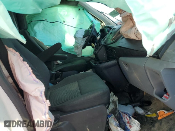 2018 Ford Transit с VIN 1FTYR1YM9JKB16261, выставлен на аукционе Copart как лот 74100484 с пробегом Не указан миль и На запчасти • Non repairable. История ставок и продаж доступна на DreamBid. Изображение 10.