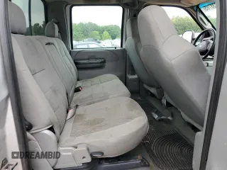 2004 Ford F-250 XL with VIN 1FTNW21L94EE03900, listed as a Copart auction lot 57838765 with 185,837 mi miles and Salvage title. Bid and sale history available at DreamBid. Image 10.