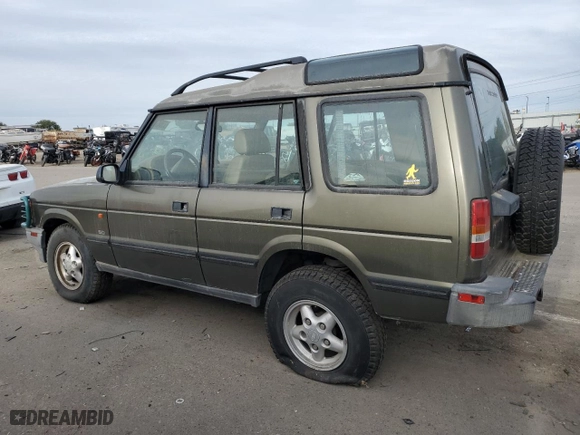 1997 Land Rover Discovery SD with VIN SALJY1249VA705067, listed as a Copart auction lot 77047054 with 146,965 mi miles and Clean Title. Bid and sale history available at carsss.com. Image 2.