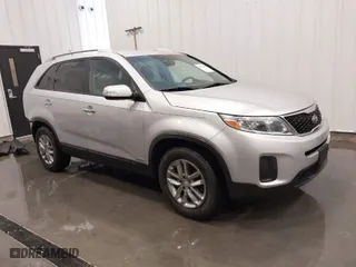 2015 Kia Sorento LX with VIN 5XYKTDA78FG622187, listed as a IAAI auction lot 41522095 with 213,223 mi miles. Bid and sale history available at carsss.com. Image 1.