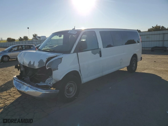 2012 Chevrolet Express Passenger 1LT with VIN 1GAZG1FA6C1128811, listed as a Copart auction lot 89376155 with 165,888 mi miles and Salvage Title. Bid and sale history available at carsss.com. Image 1.