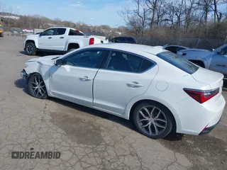 2021 Acura ILX w/Premium Package with VIN 19UDE2F70MA002237, listed as a IAAI auction lot 41863537 with 44,454 mi miles. Bid and sale history available at carsss.com. Image 3.