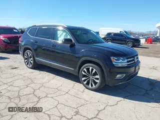 2019 Volkswagen Atlas SEL Premium z VIN 1V2NR2CA2KC588110, wystawiony jako IAAI lot #41734528 z przebiegiem 111 458 mil mil oraz . Historia ofert i sprzedaży dostępna na DreamBid. Obrazek 1.