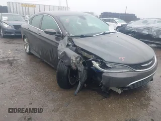 2015 Chrysler 200 Limited with VIN 1C3CCCAB0FN754117, listed as a IAAI auction lot 41521341 with 1 mi miles. Bid and sale history available at carsss.com. Image 6.