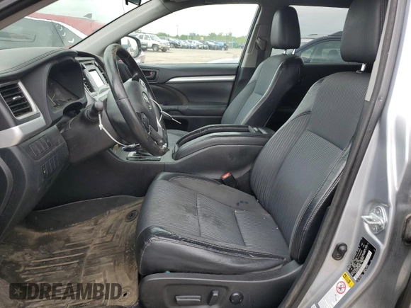 2015 Toyota Highlander LE Plus z VIN 5TDZKRFH5FS096605, wystawiony jako Copart lot #58652845 z przebiegiem 201 613 mil mil oraz Czysty tytuł • Clean title. Historia ofert i sprzedaży dostępna na DreamBid. Obrazek 7.