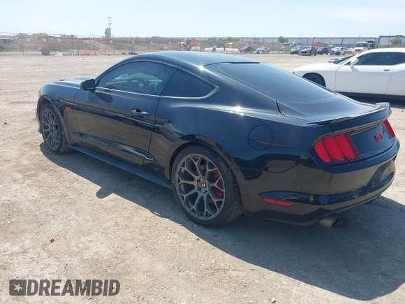 2015 Ford Mustang GT z VIN 1FA6P8CF1F5327142, wystawiony jako IAAI lot #41909056 z przebiegiem 105 798 mil mil oraz . Historia ofert i sprzedaży dostępna na DreamBid. Obrazek 3.