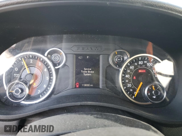 2019 Ram 2500 Tradesman with VIN 3C6UR5CJ0KG633225, listed as a Copart auction lot 43246005 with 118,000 mi miles and Salvage Title. Bid and sale history available at carsss.com. Image 9.