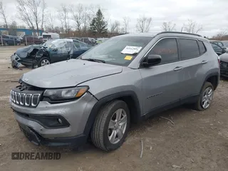 2022 Jeep Compass Latitude с VIN 3C4NJDBB5NT216798, выставлен на аукционе IAAI как лот 42042804 с пробегом 42 781 миль миль и . История ставок и продаж доступна на DreamBid. Изображение 17.