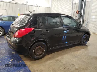 2008 Nissan Versa S z VIN 3N1BC13E48L363352, wystawiony jako Copart lot #50591665 z przebiegiem 204 311 mil mil oraz Szkoda całkowita • Salvage title. Historia ofert i sprzedaży dostępna na DreamBid. Obrazek 3.