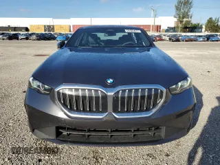 2025 BMW 5 Series 530i with VIN WBA43FJ04SCT73258, listed as a Copart auction lot 45519765 with 6,872 mi miles and Clean Title. Bid and sale history available at carsss.com. Image 5.