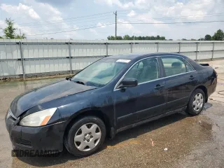 2007 Honda Accord LX с VIN 3HGCM56407G710421, выставлен на аукционе Copart как лот 62353355 с пробегом 236 783 миль миль и Списание • Salvage title. История ставок и продаж доступна на DreamBid. Изображение 1.