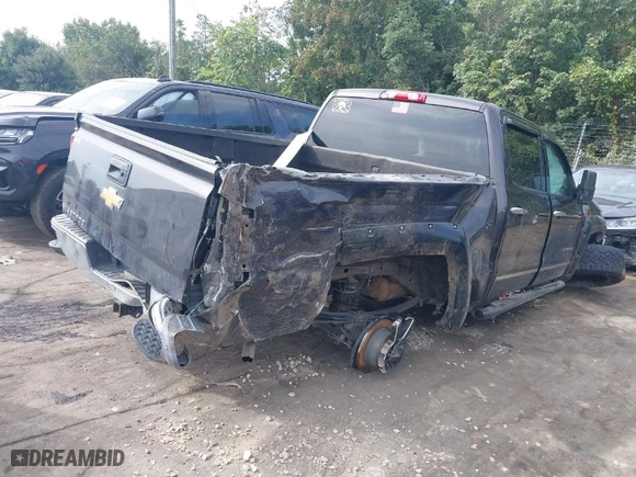 2016 Chevrolet Silverado 1500 LT with VIN 3GCUKREC7GG164225, listed as a IAAI auction lot 40288348 with 162,672 mi miles. Bid and sale history available at carsss.com. Image 4.