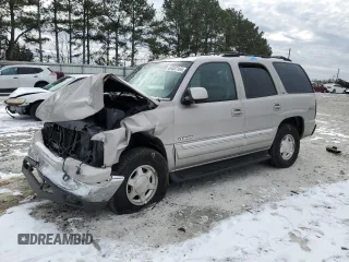 2004 GMC Yukon SLT with VIN 1GKEC13Z14J183135, listed as a Copart auction lot 89357165 with 364,771 mi miles and Salvage Title. Bid and sale history available at carsss.com. Image 1.
