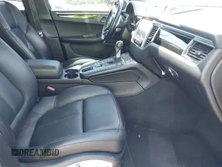 2018 Porsche Macan with VIN WP1AA2A53JLB00969, listed as a IAAI auction lot 42123476 with 46,765 mi miles and . Bid and sale history available at DreamBid. Image 5.