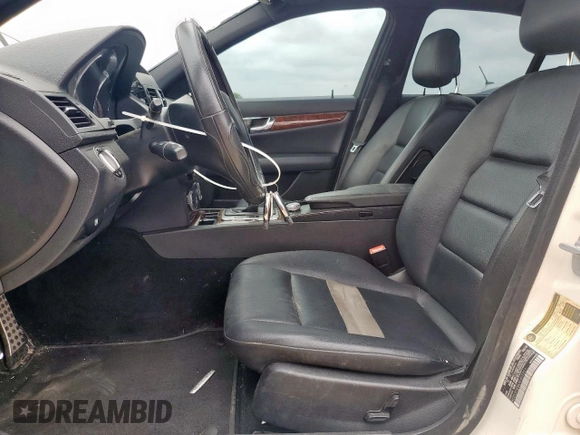 2010 Mercedes-Benz C 300 Sport with VIN WDDGF5EBXAF495221, listed as a Copart auction lot 59050195 with 121,865 mi miles and Clean title. Bid and sale history available at DreamBid. Image 7.