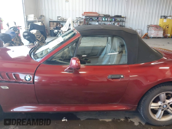 2000 BMW Z3 2.5 z VIN WBACH9346YLF92166, wystawiony jako IAAI lot #42323947 z przebiegiem 130 652 mil mil oraz . Historia ofert i sprzedaży dostępna na DreamBid. Obrazek 14.