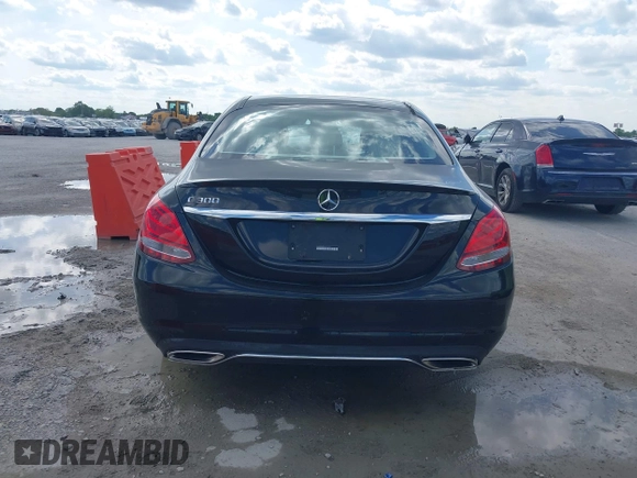 2016 Mercedes-Benz C 300 z VIN 55SWF4JB8GU131378, wystawiony jako IAAI lot #42206961 z przebiegiem Nie podano mil oraz . Historia ofert i sprzedaży dostępna na DreamBid. Obrazek 17.
