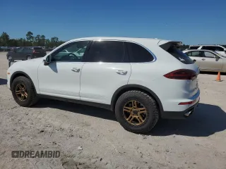 2016 Porsche Cayenne with VIN WP1AA2A28GLA08786, listed as a Copart auction lot 73426344 with 188,759 mi miles and Salvage title. Bid and sale history available at DreamBid. Image 2.