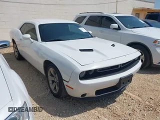 2016 Dodge Challenger SXT z VIN 2C3CDZAG4GH183737, wystawiony jako IAAI lot #42547111 z przebiegiem 120 801 mil mil oraz . Historia ofert i sprzedaży dostępna na DreamBid. Obrazek 1.