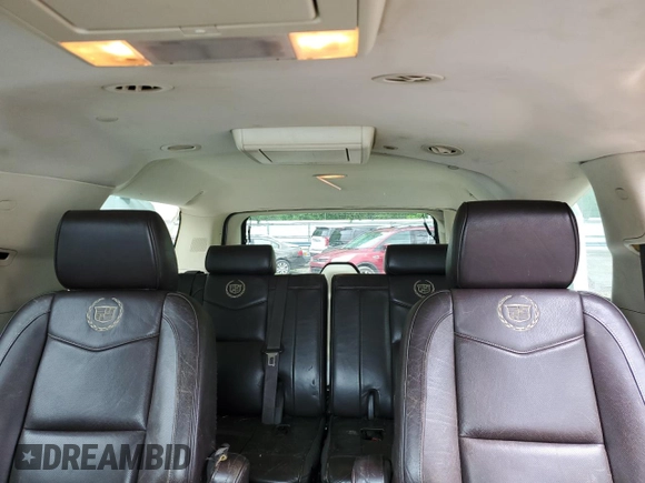 2011 Cadillac Escalade ESV Platinum Edition z VIN 1GYS4KEF5BR157831, wystawiony jako Copart lot #56680995 z przebiegiem 186 688 mil mil oraz Szkoda całkowita • Salvage title. Historia ofert i sprzedaży dostępna na DreamBid. Obrazek 10.
