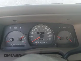 2000 Mercury Grand Marquis LS z VIN 2MEFM75W9YX641907, wystawiony jako Copart lot #50722975 z przebiegiem 152 108 mil mil oraz Szkody całkowita. Historia ofert i sprzedaży dostępna na DreamBid. Obrazek 9.