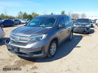 2019 Honda Pilot LX with VIN 5FNYF5H1XKB033524, listed as a IAAI auction lot 41613697 with 105,744 mi miles. Bid and sale history available at carsss.com. Image 17.