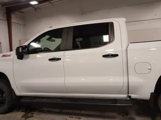 2021 Chevrolet Silverado 1500 LT Trail Boss with VIN 1GCPYFEL2MZ177616, listed as a IAAI auction lot 41941422 with 52,180 mi miles and . Bid and sale history available at DreamBid. Image 15.