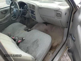 2000 GMC Sonoma with VIN 1GTCS1444Y8131309, listed as a Copart auction lot 46524975 with 156,218 mi miles and Salvage Title. Bid and sale history available at DreamBid. Image 8.