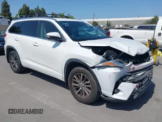 2017 Toyota Highlander XLE with VIN 5TDJZRFH8HS379477, listed as a IAAI auction lot 42157452 with 127,077 mi miles and . Bid and sale history available at DreamBid. Image 1.